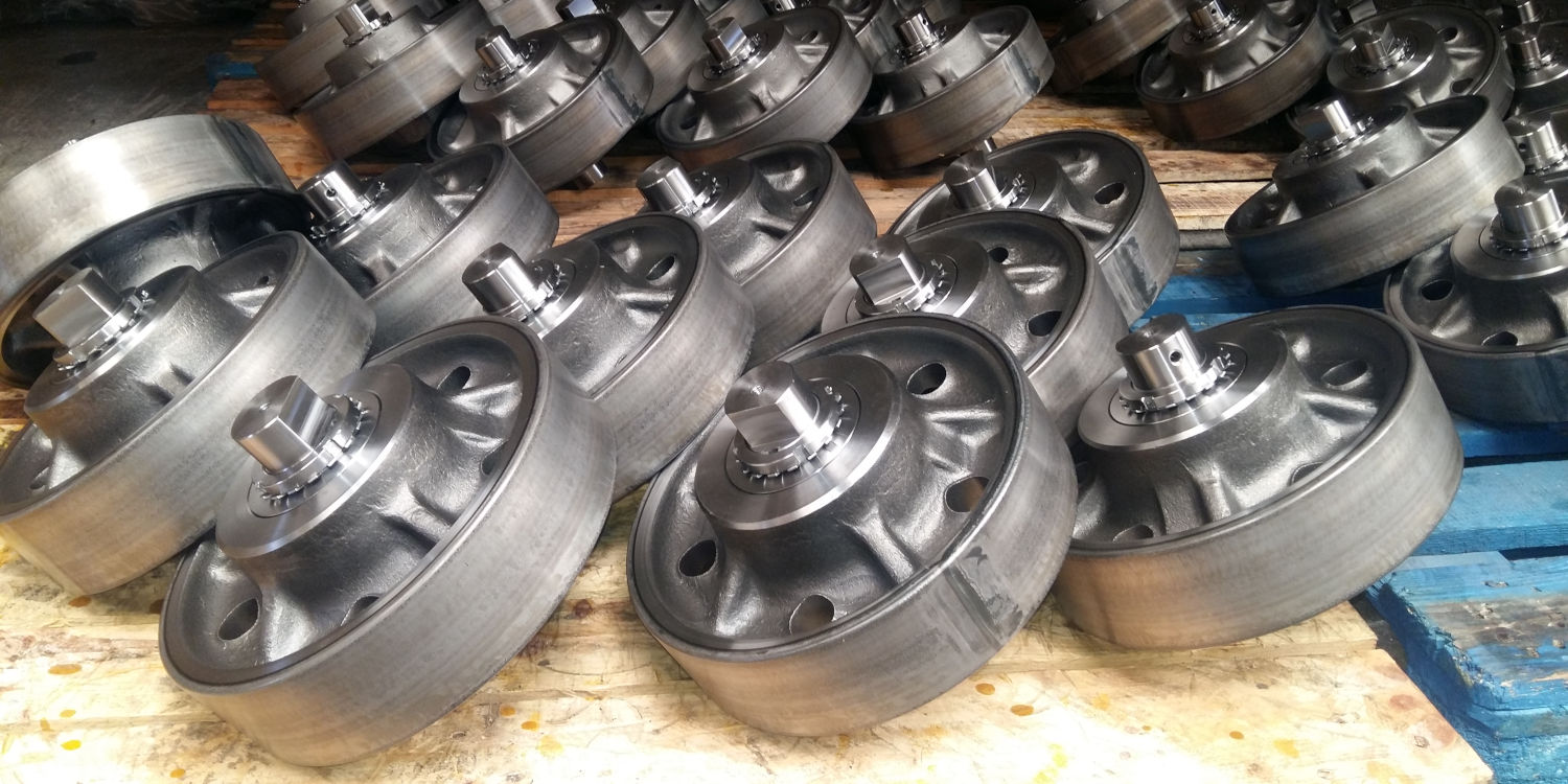Complete wheels for tunnel kiln cars